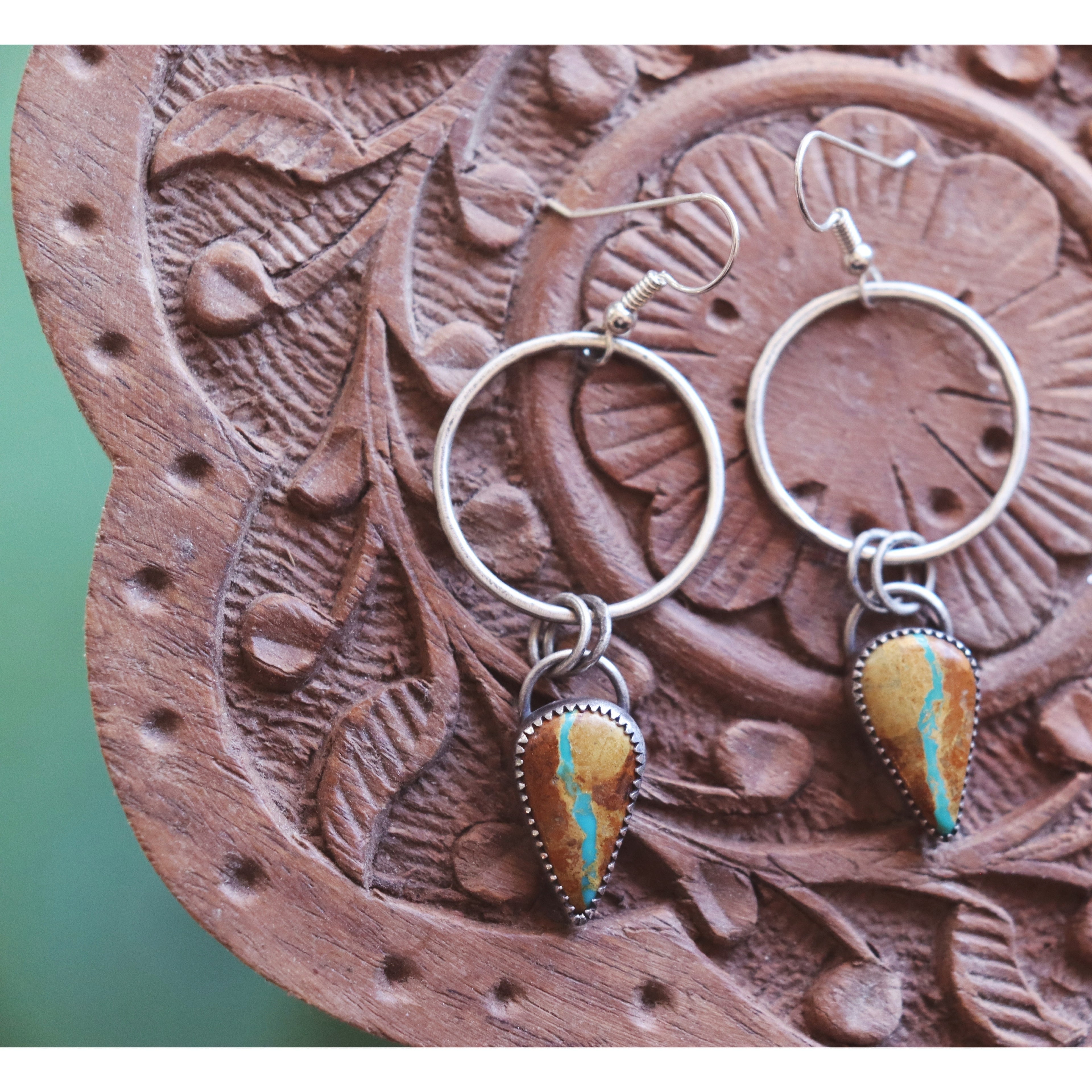 Ribbon Turquoise Drops