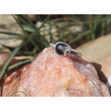 Load image into Gallery viewer, Black Rutilated Quartz size 11