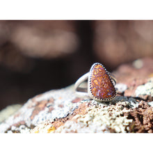 Load image into Gallery viewer, Boulder opal size 7