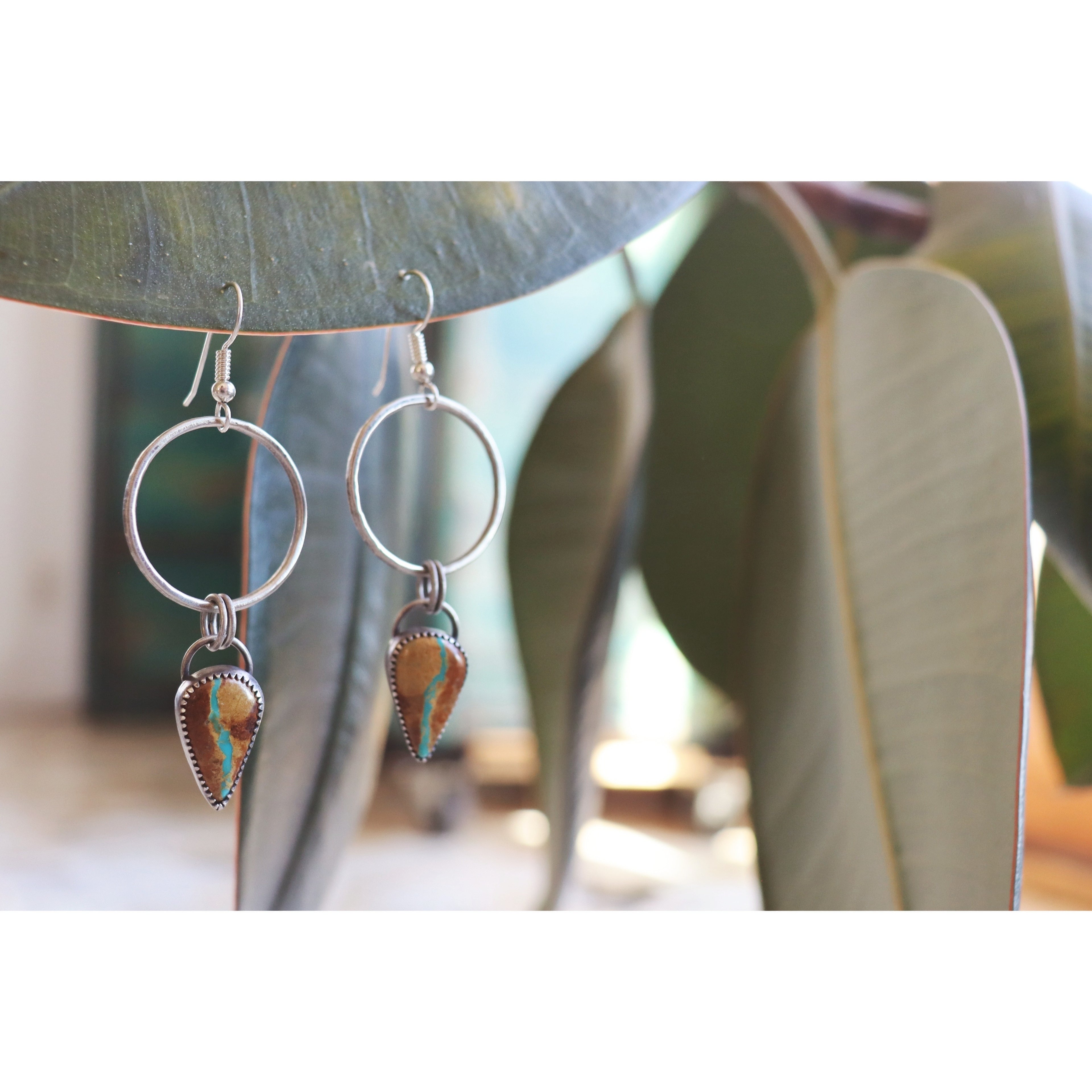 Ribbon Turquoise Drops